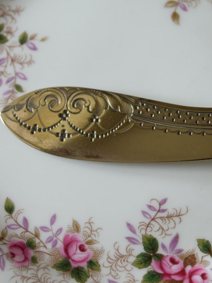 アンティークシルバーのカトラリー