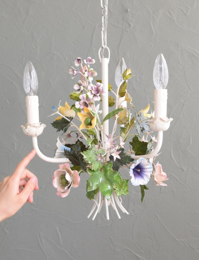 アンティークのシャンデリア