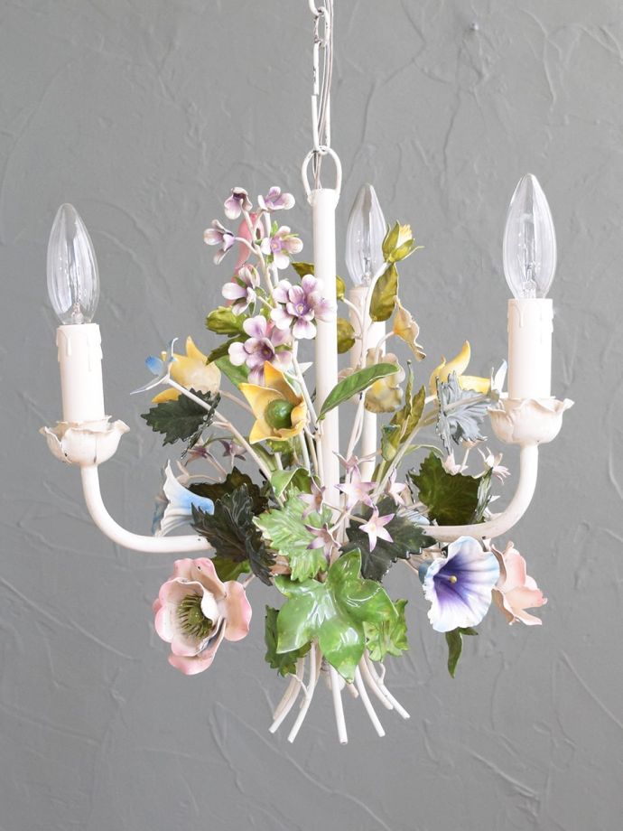 シャンデリアの灯り