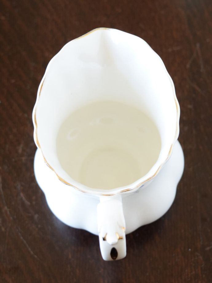 英国アンティークのおしゃれな食器