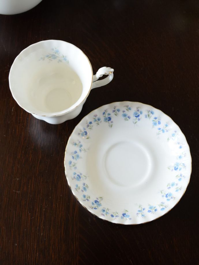 英国アンティークのおしゃれな食器