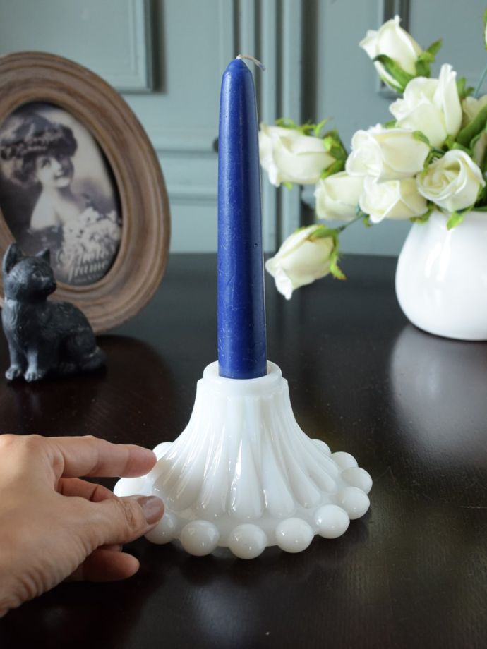 アンティーク　ミルクガラスキャンドルスタンド アンティークのおしゃれなキャンドルスタンド、ミルクガラスの燭台(m