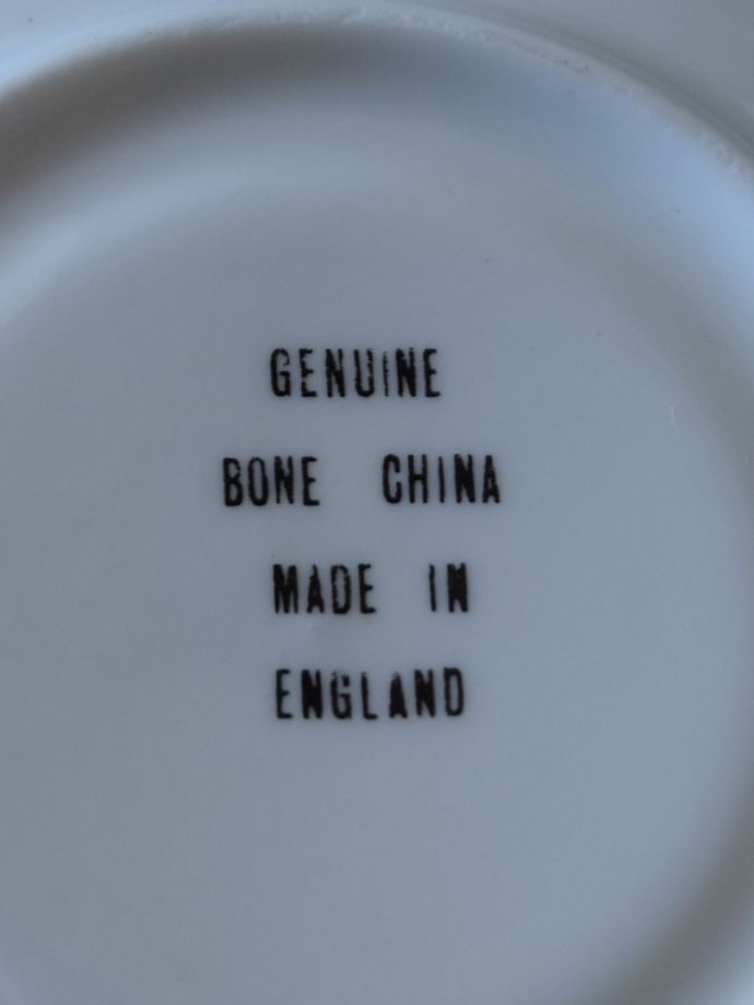 カップ&ソーサーのバックスタンプ