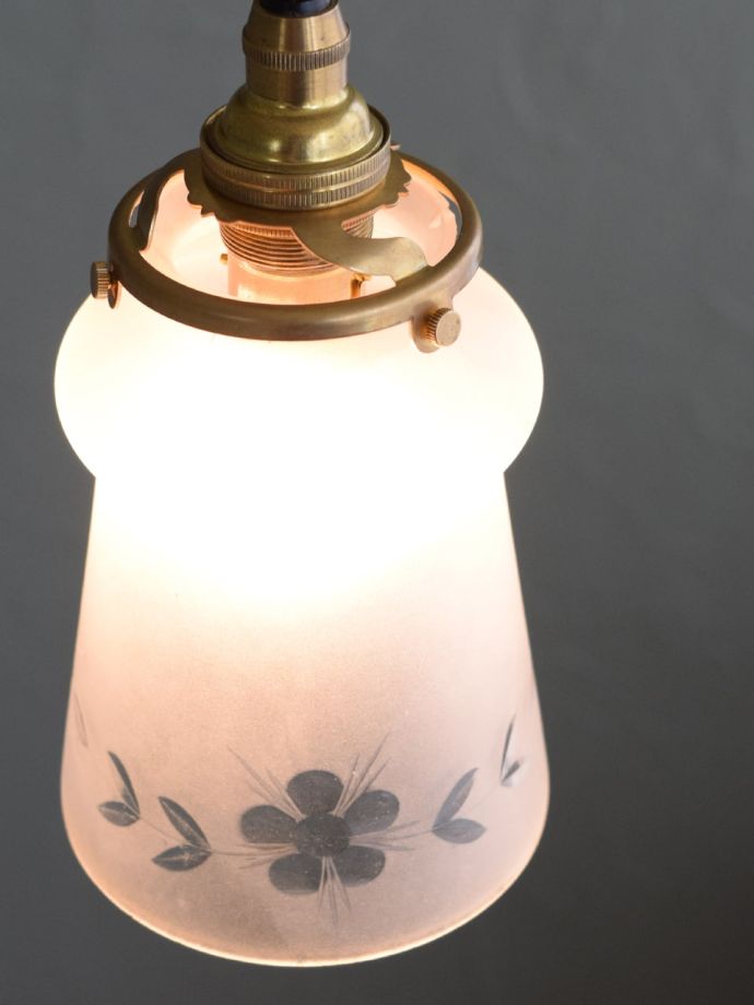 アンティークのガラスシェード