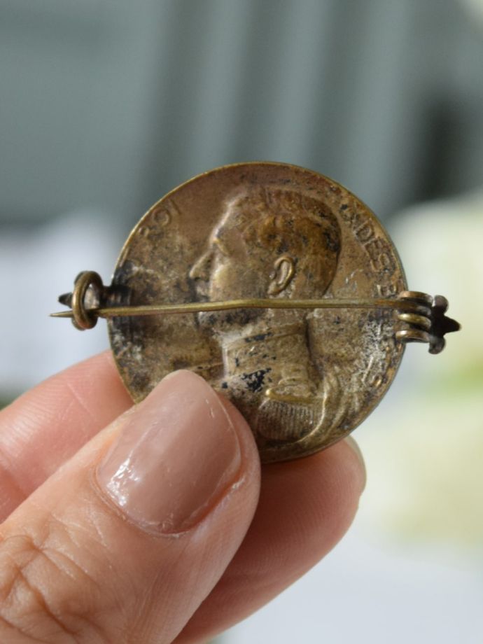 おしゃれなブローチ