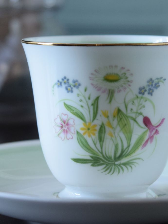 スージークーパー（Susie Cooper）のビンテージ食器、ロマンス