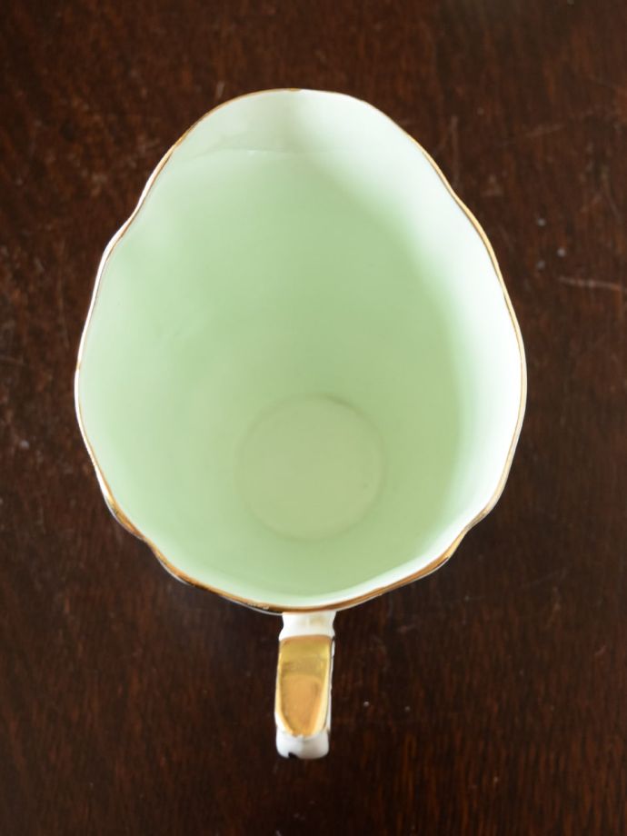 英国アンティークのおしゃれな食器