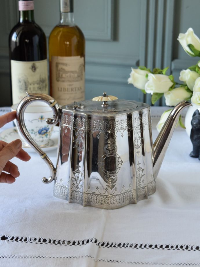 英国アンティークの銀製品