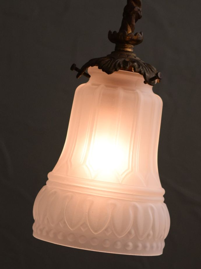 シャンデリアのガラスシェード