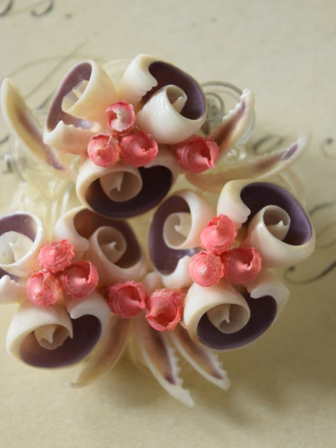 アンティークのブローチ