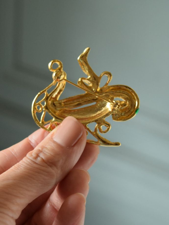 おしゃれなブローチ