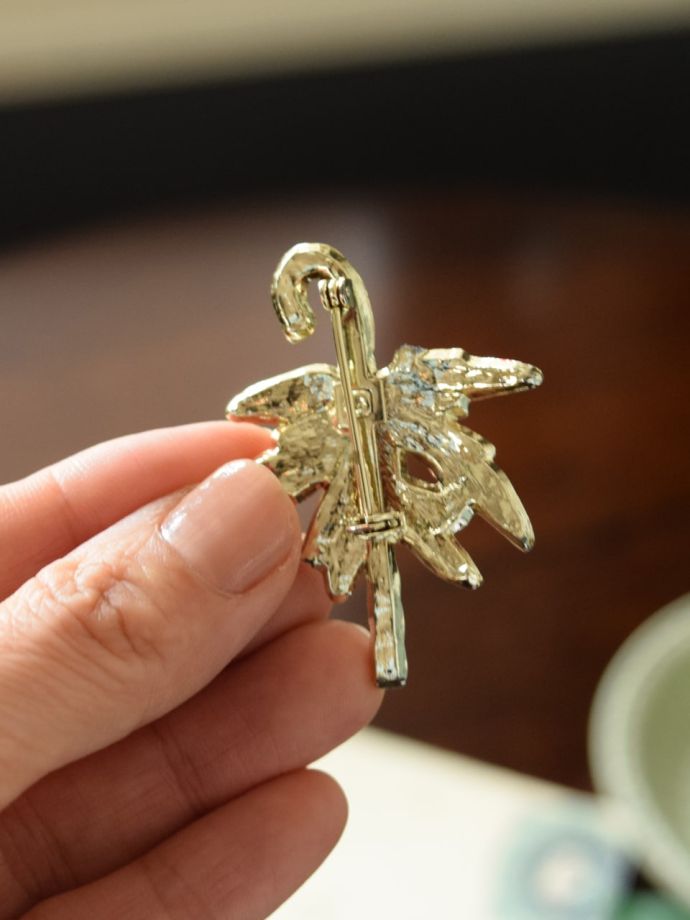 おしゃれなブローチ