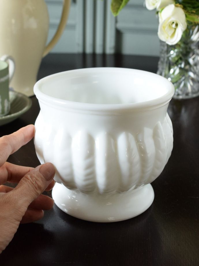 アンティークのフラワーベース