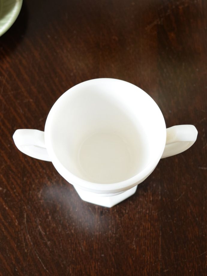 アンティークガラスの美しさ