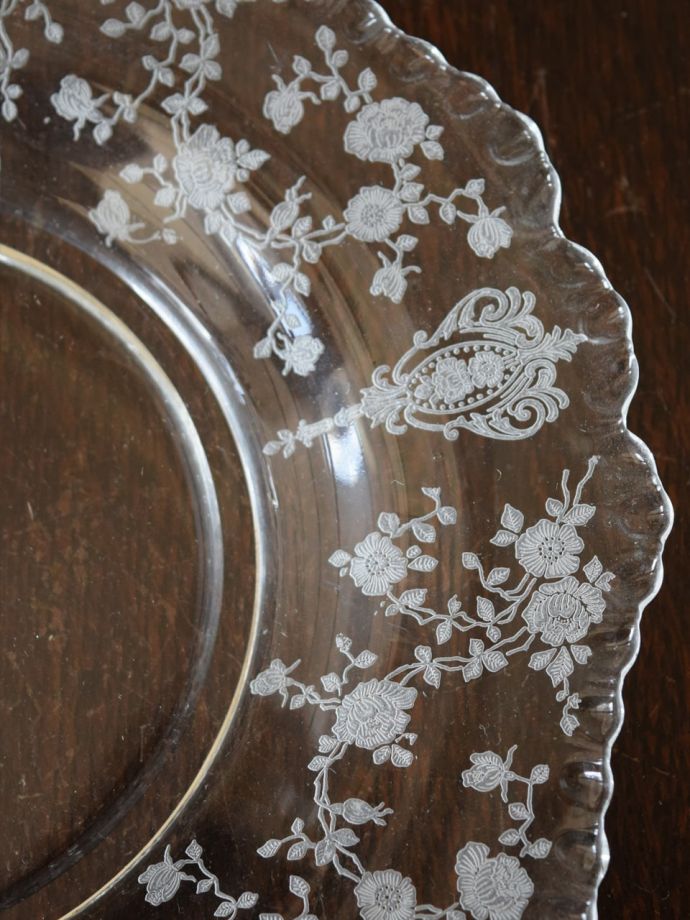 ディプレッションガラスのエレガントグラス