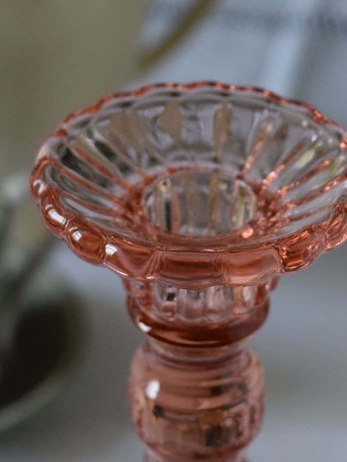 アンティークガラスのキャンドルスタンド