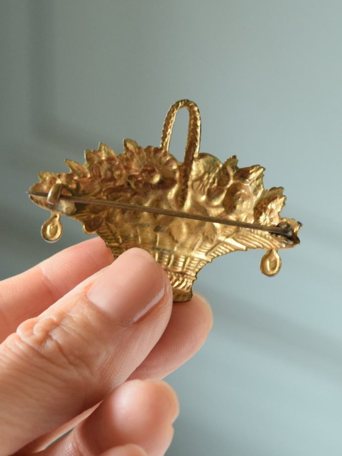 おしゃれなブローチ