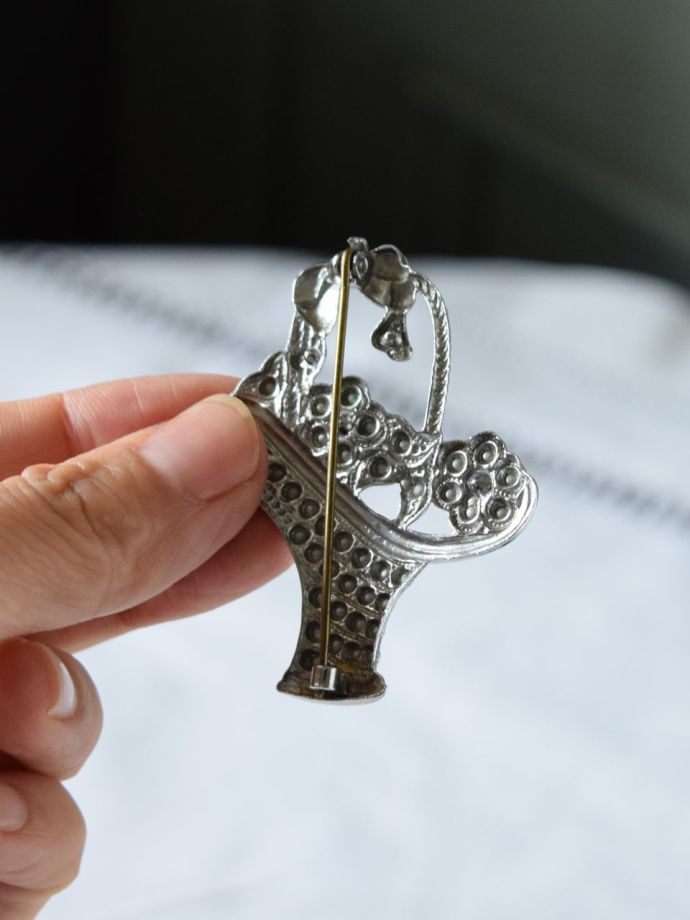 おしゃれなブローチ