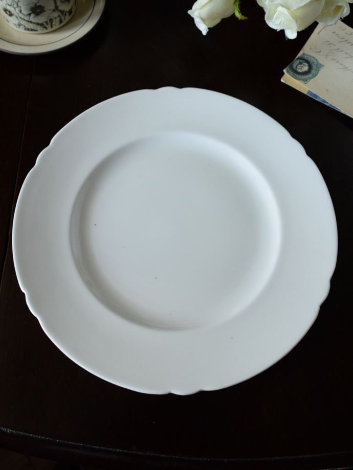 英国アンティークのおしゃれな食器