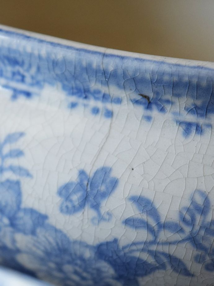 ヒビがあります