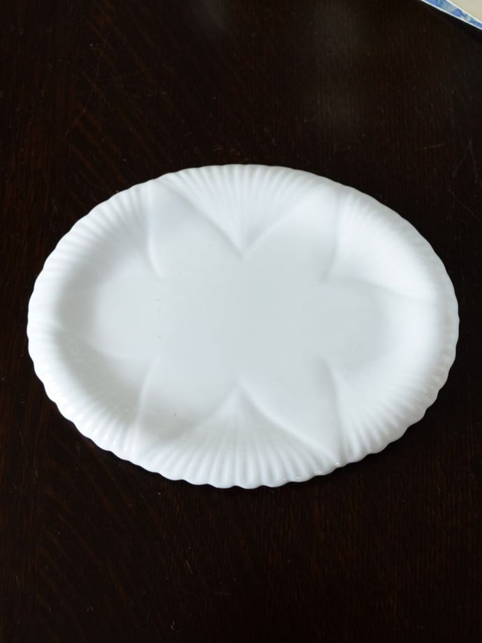 アンティークのおしゃれな食器