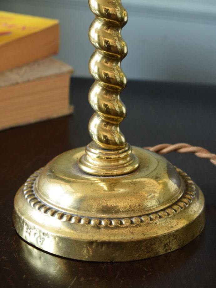 テーブルランプの装飾