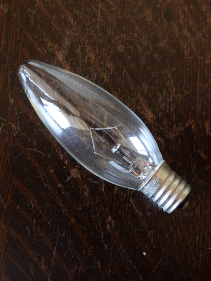 テーブルランプの電球