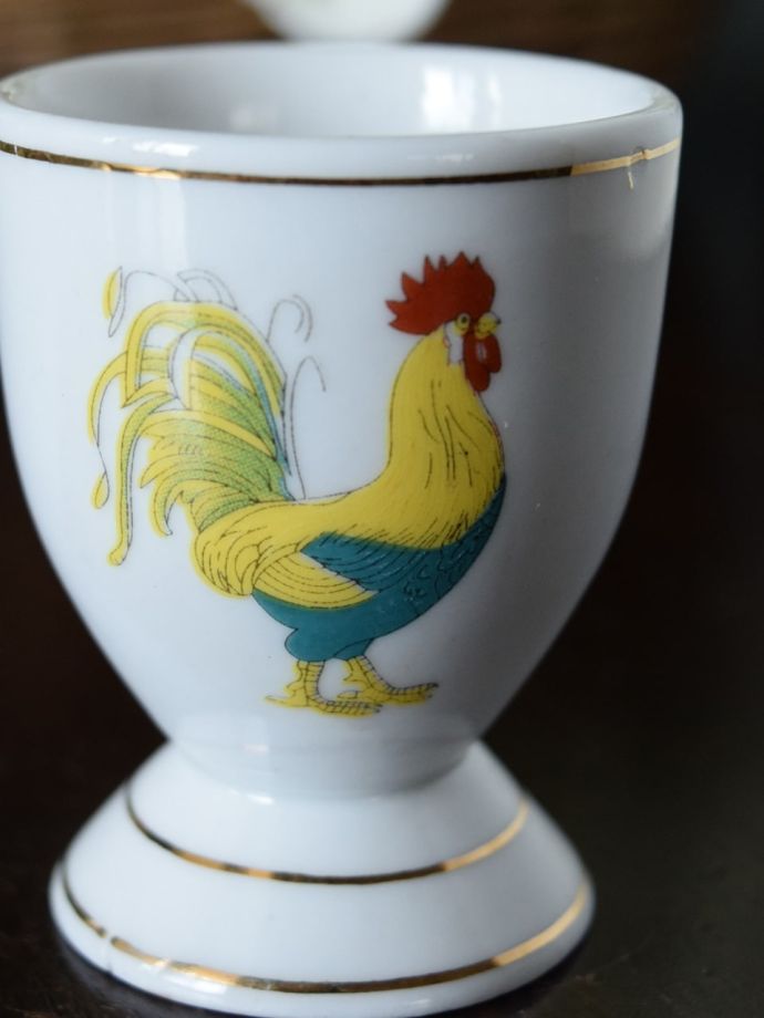 アンティークのエッグスタンド