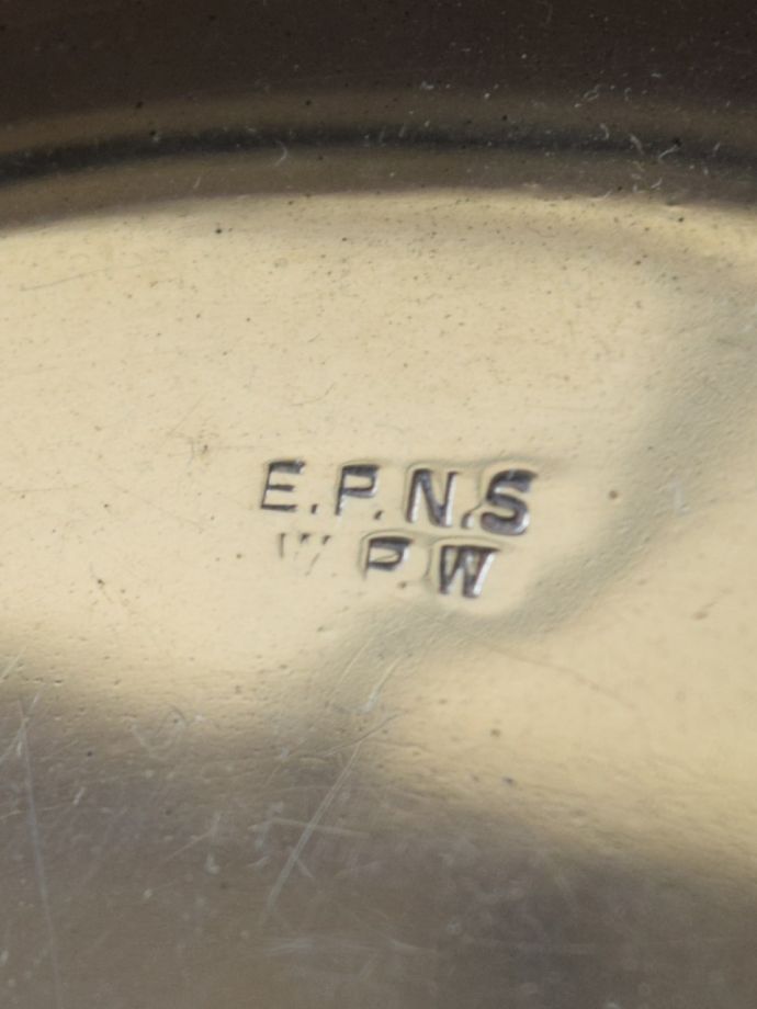 アンティークのシルバープレート