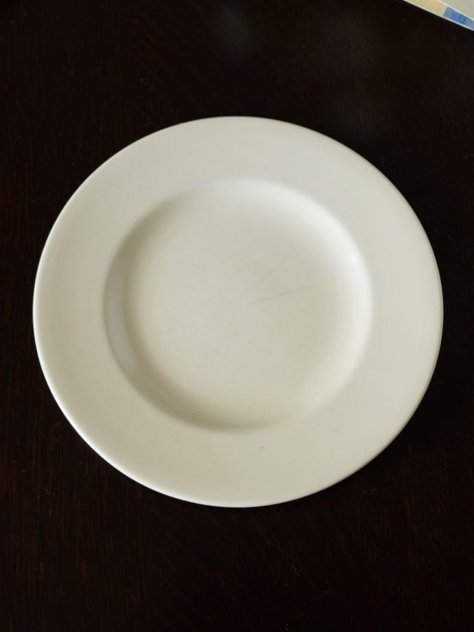 英国アンティークのおしゃれな食器