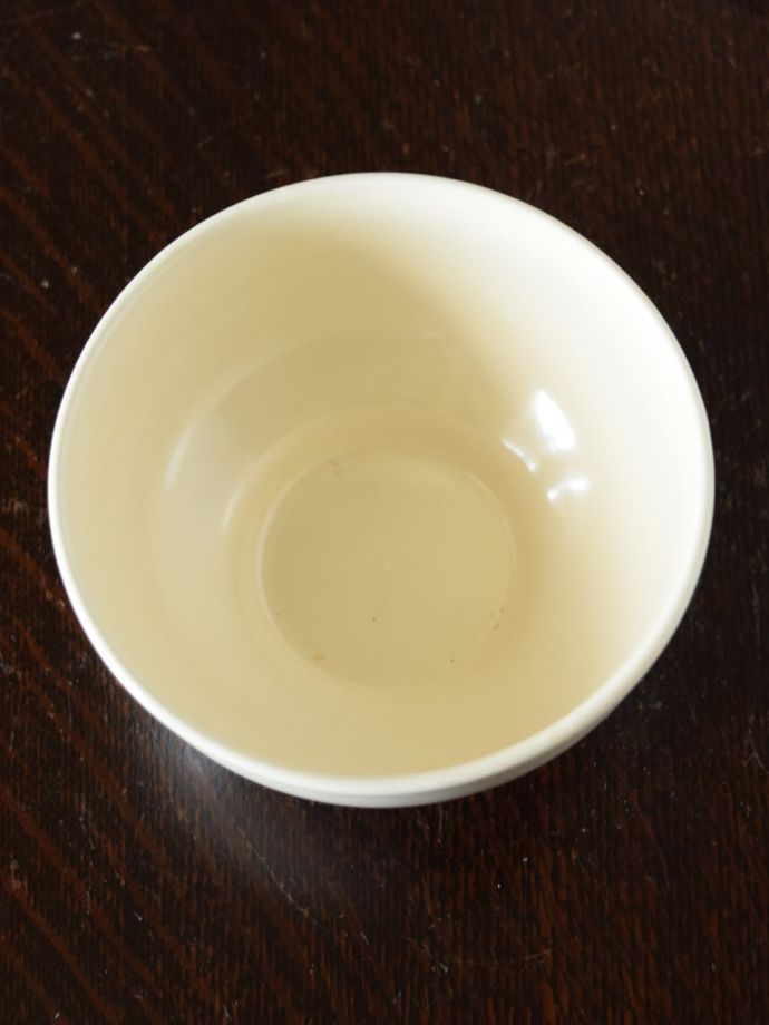 英国アンティークのおしゃれな食器