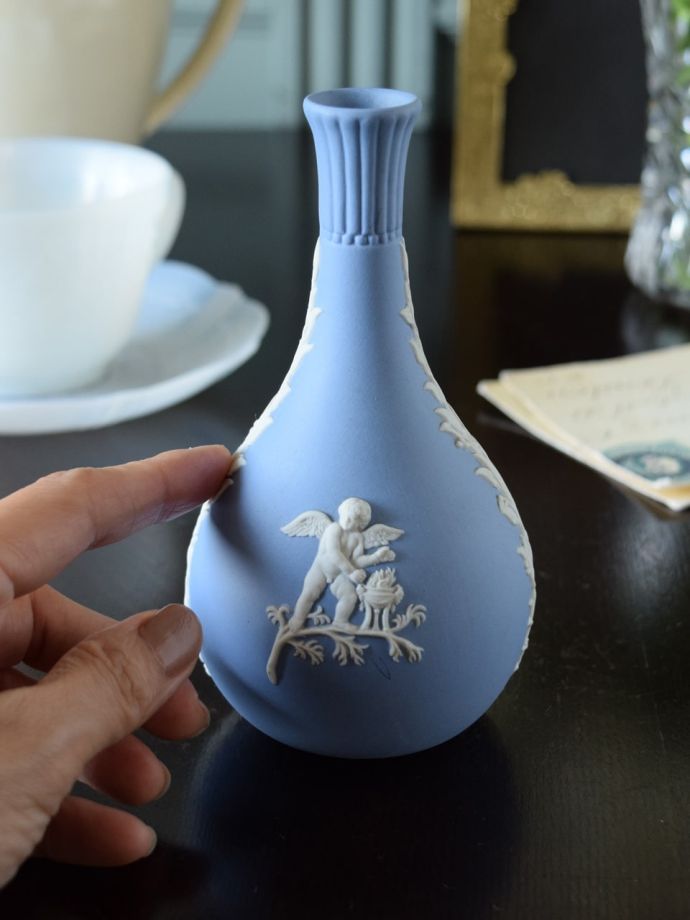 ウェッジウッドのフラワーベース