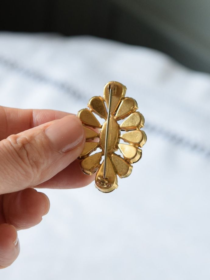 ピエールバルマン ブローチ フリンジ ラインストーン ゴールド ピエールバルマン ブローチ フリンジ ラインストーン ゴールド