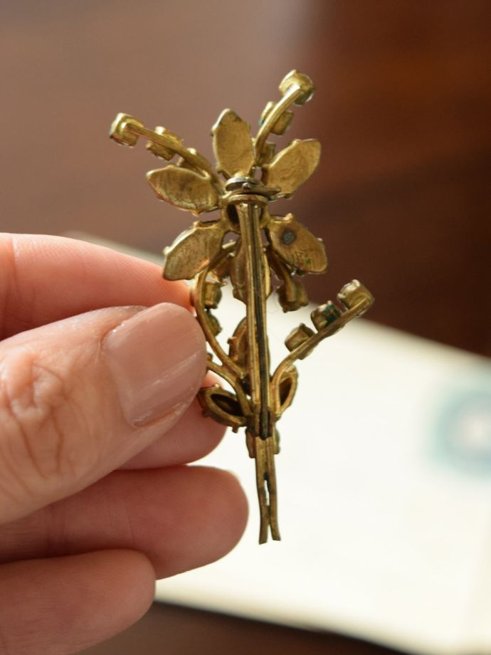 おしゃれなブローチ