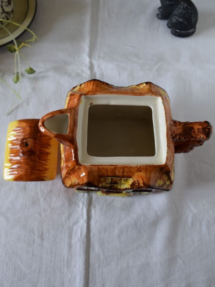 アンティークのコテージウェア