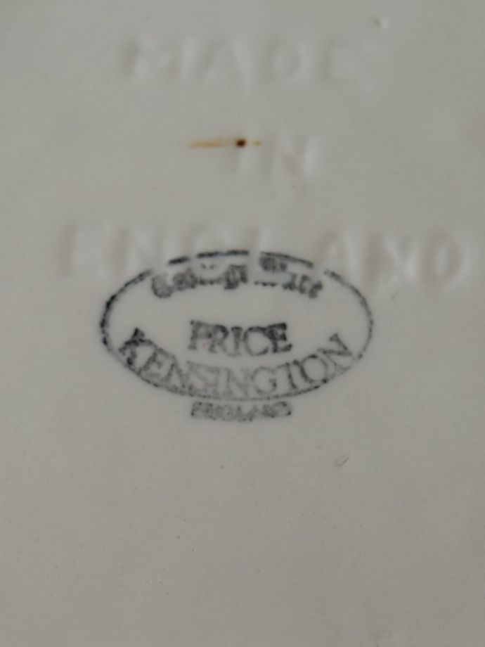 Price & Kensingtonのバックスタンプ