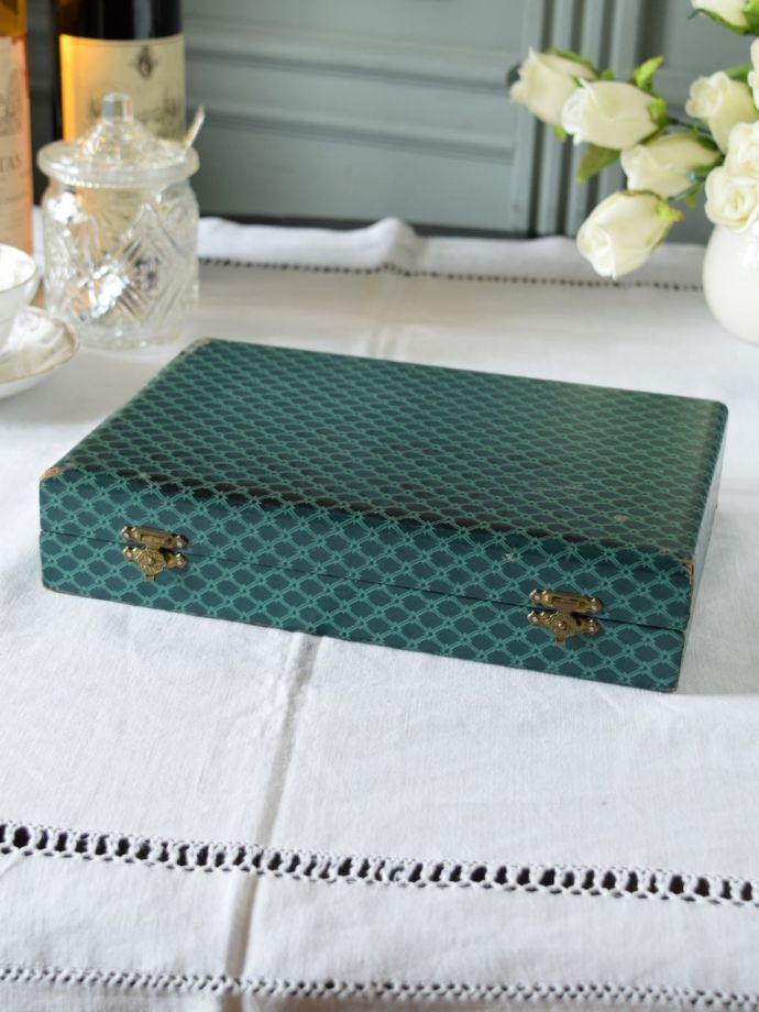 シルバーカトラリーのケース