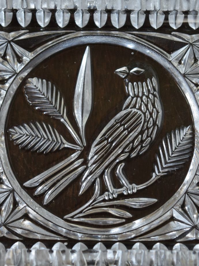 アンティークガラスのトレイ