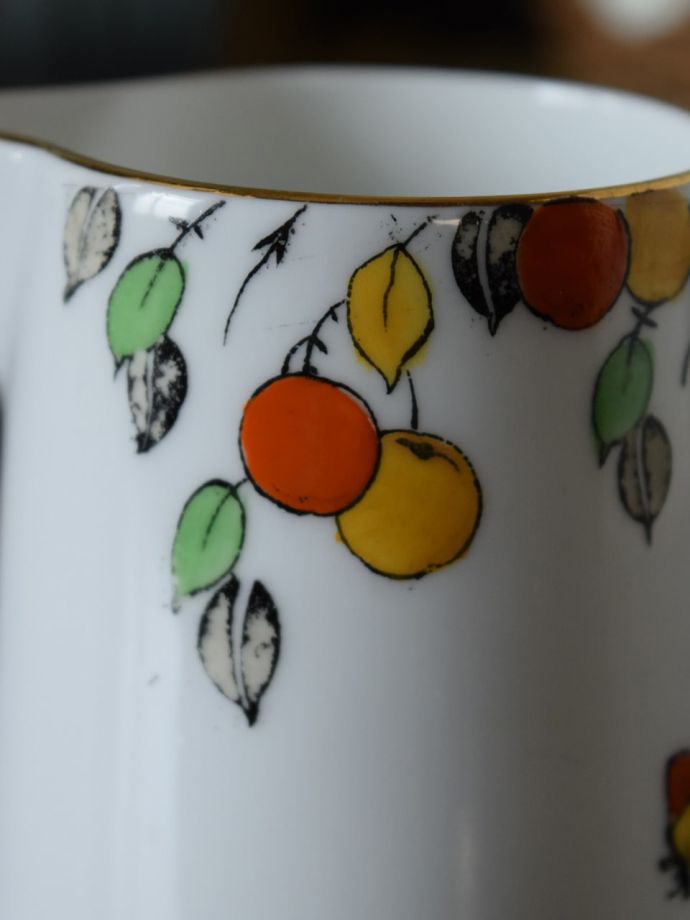 Roslyn China R & Coのミルクピッチャー