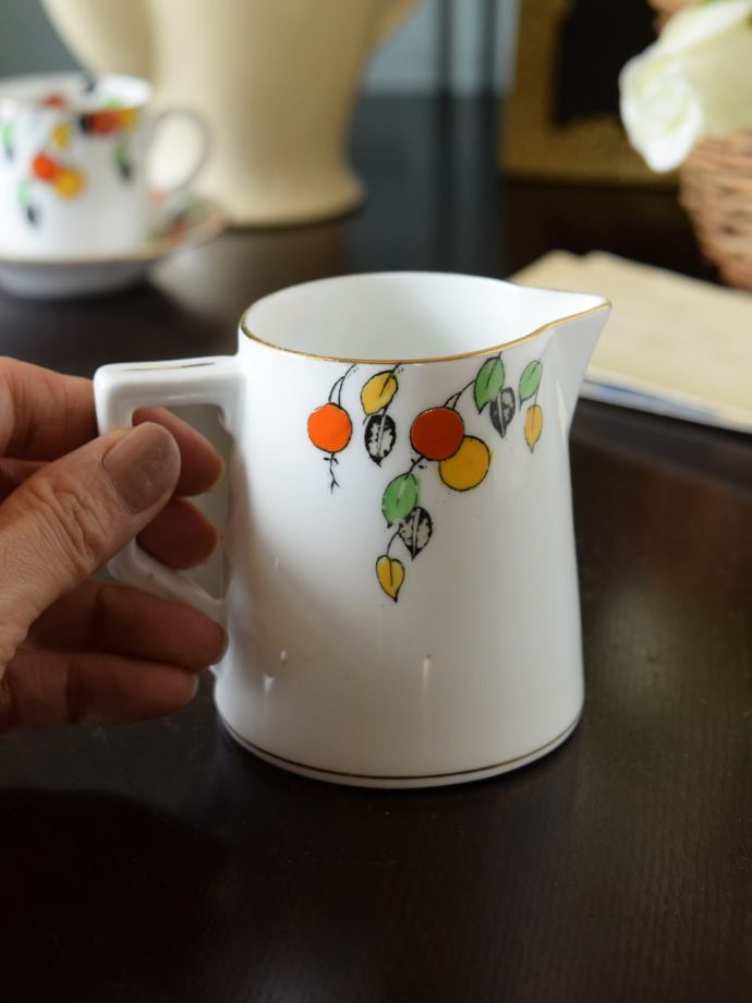 アンティーク食器　桜餅 イギリスのアンティーク食器、Roslyn China R ＆Co（ロズリンチャイナ