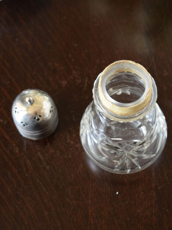 アンティークのガラス雑貨