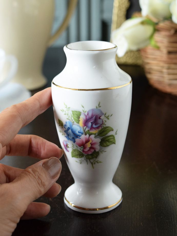 アンティークのフラワーベース