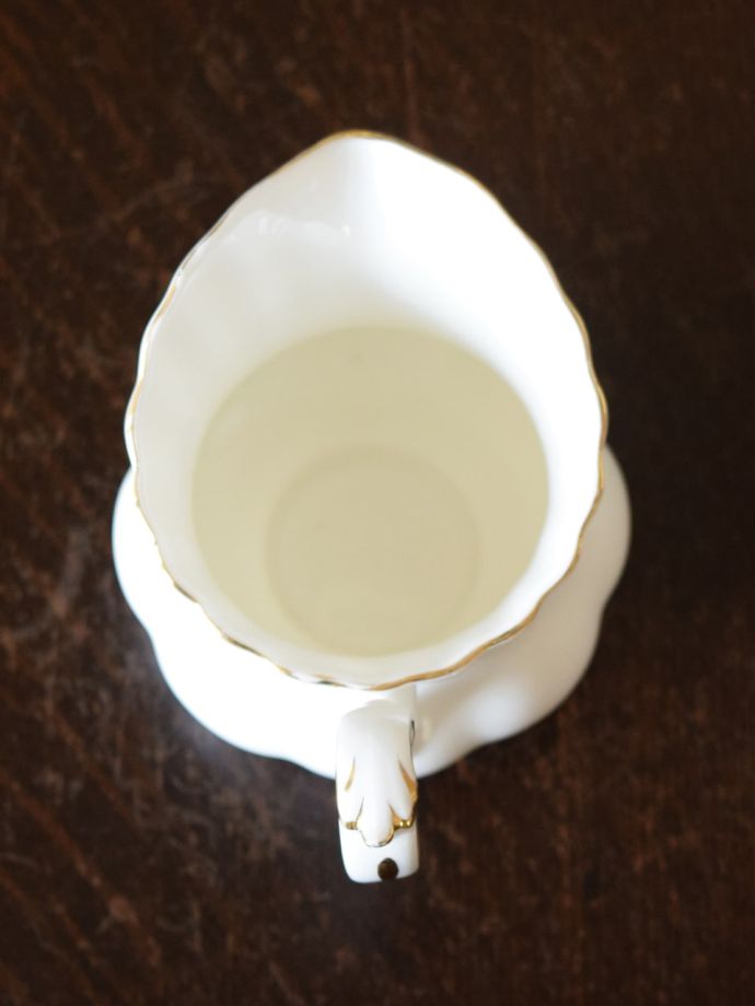 英国アンティークのおしゃれな食器