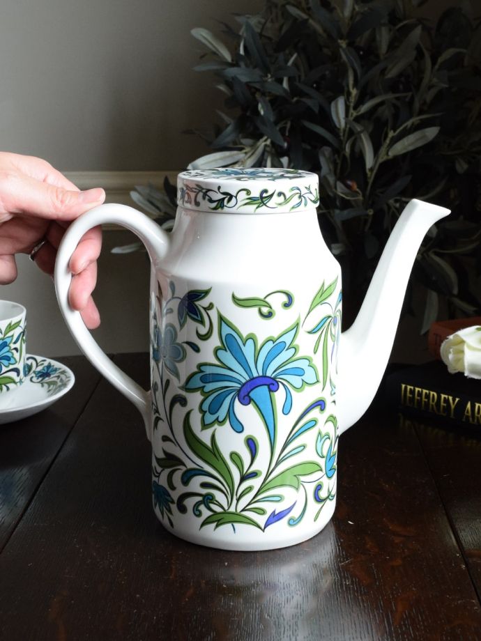 おしゃれなティーポット