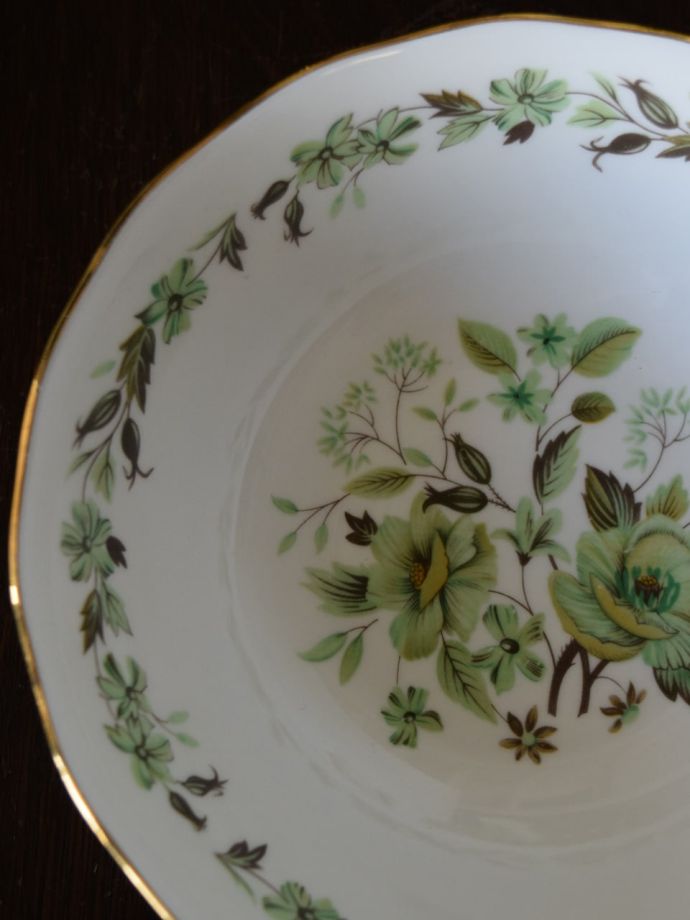 Colcloughのアンティークのボウル