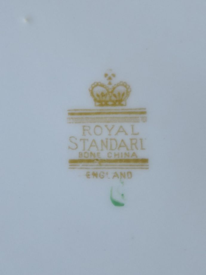 ロイヤルスタンダードのバックスタンプ