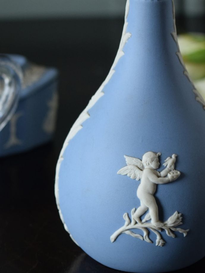 アンティークのジャスパーウェア