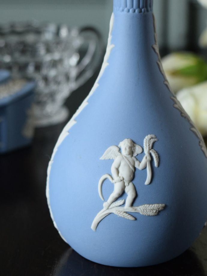 アンティークのジャスパーウェア