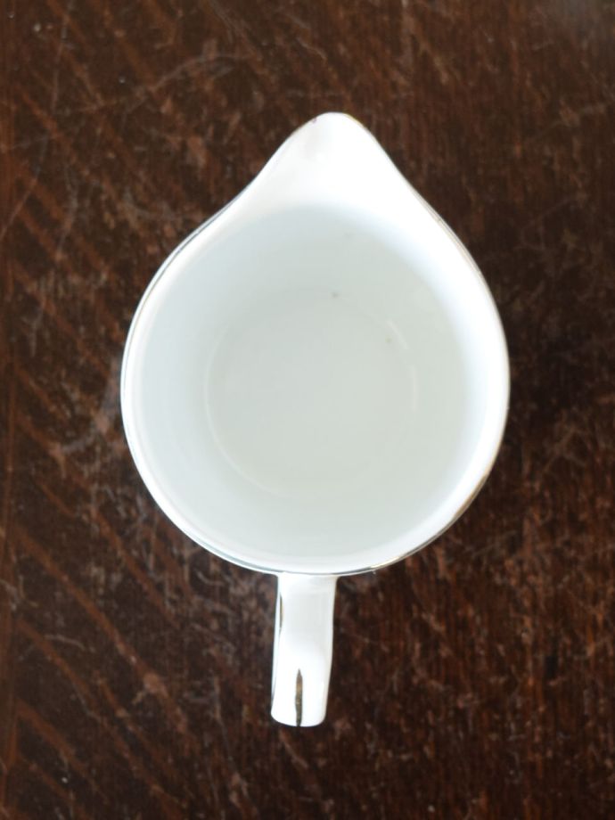 英国アンティークのおしゃれな食器