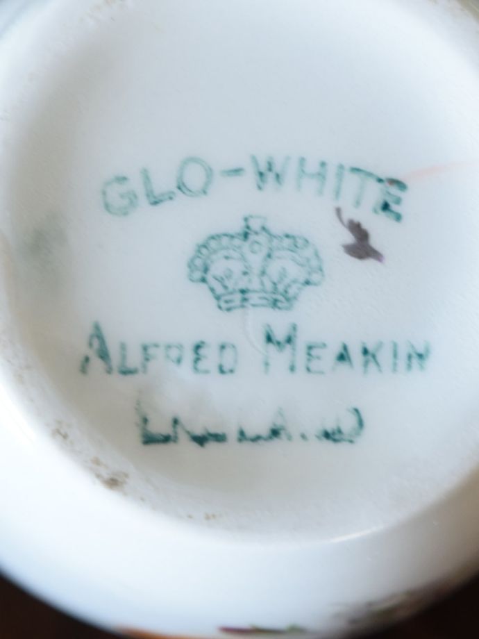 アルフレッドミーキンのバックスタンプ